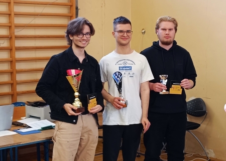 Uczniowie Poligrafa w IV Międzyszkolnym Turnieju Szachowym